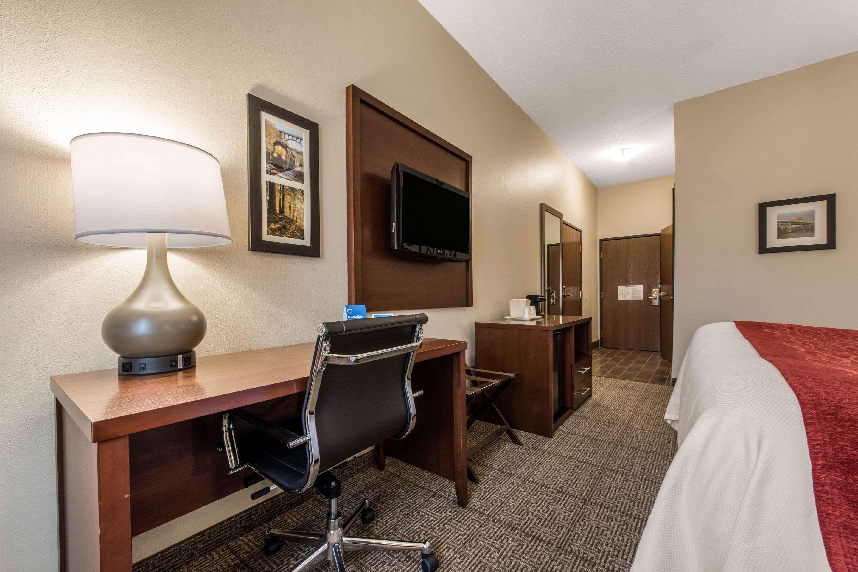 Comfort Inn & Suites Streetsboro - Kent Extérieur photo
