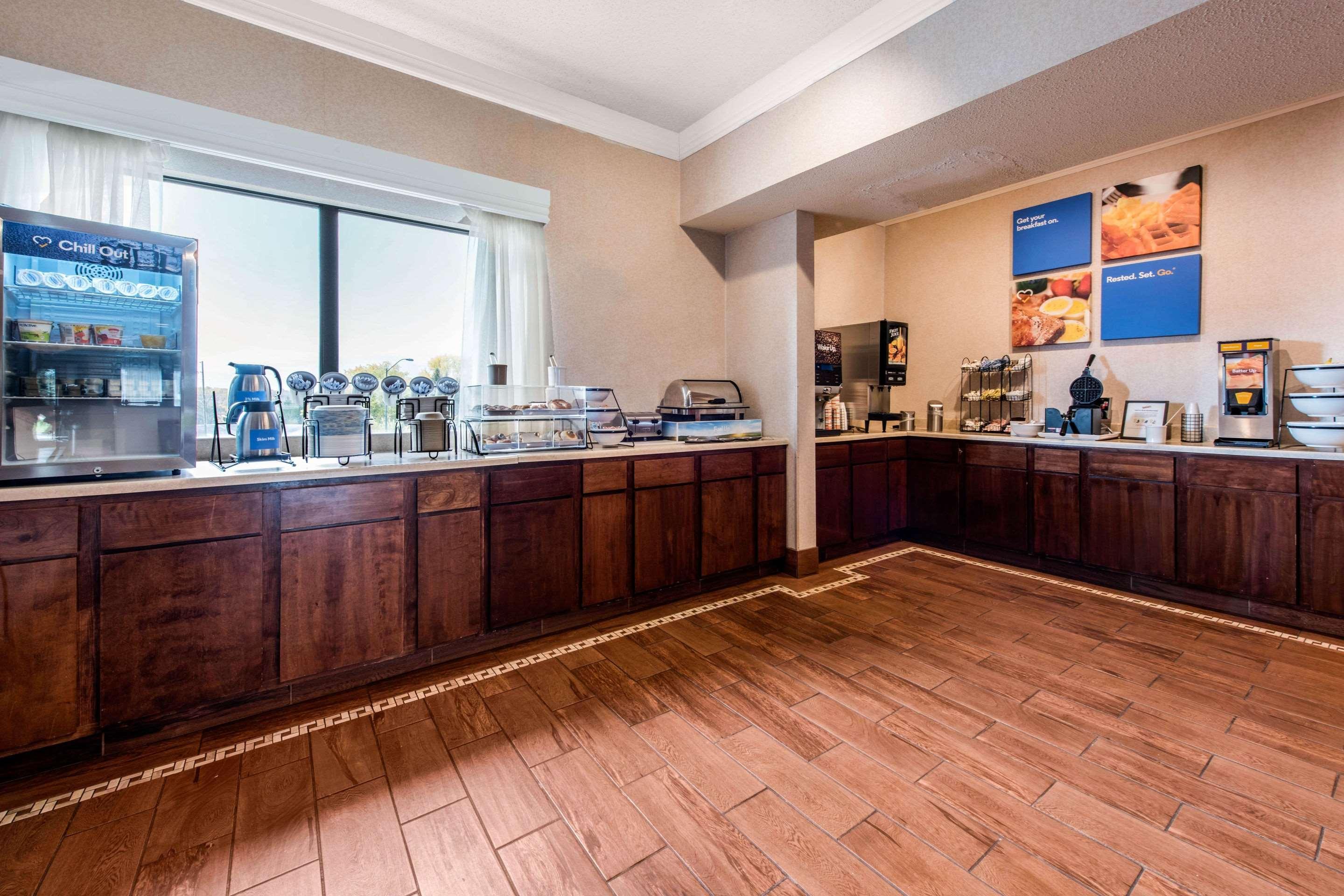 Comfort Inn & Suites Streetsboro - Kent Extérieur photo